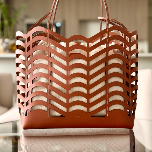 Chloe Kayan Cutout Leather Tote Bag - Picture 3 of 16